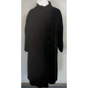 Vtg 1940's Women Size LG Black Velvet Mandarin Collar Knee Length Button Up Coat
